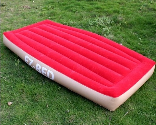 Portable rouge gonflable de lits d'air de PVC de Non-Phtalate pour une personne