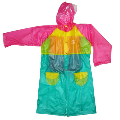 Bel imperméable de PVC de dames avec le capot, vêtements imperméables écologiques